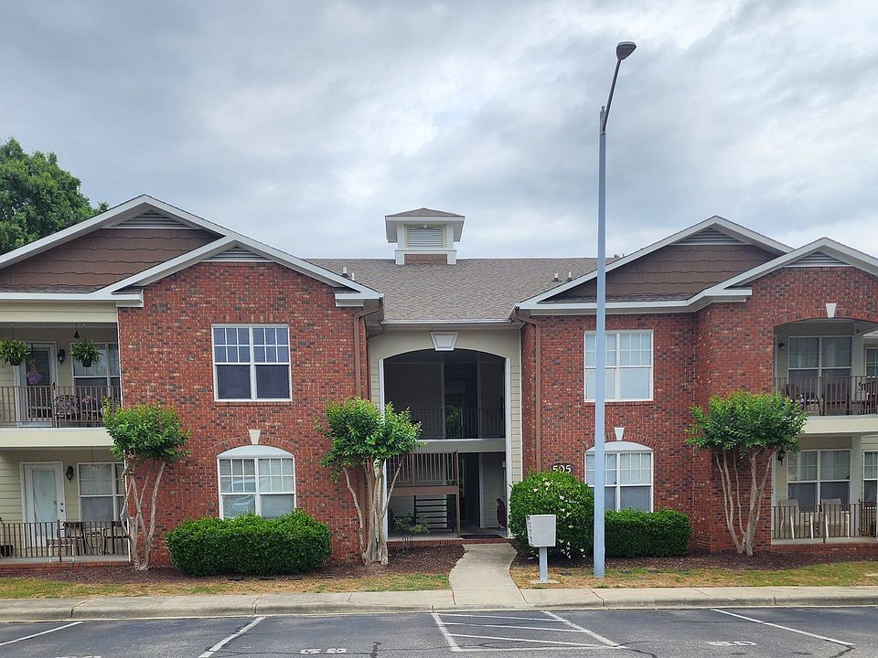 1st image of 505 Meadowland Ct APT 9