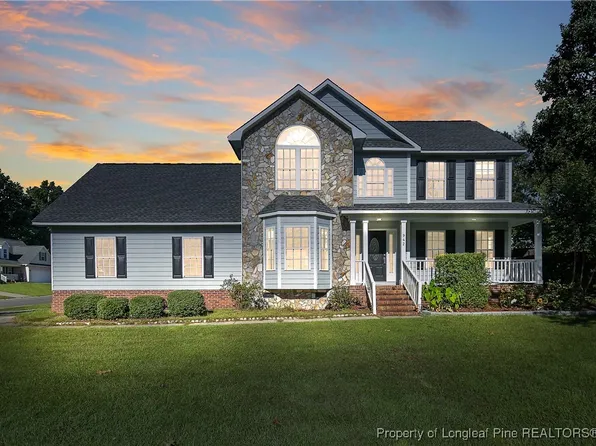 942 Foxhunt Ln, Fayetteville, NC 28314