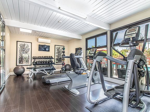 2nd image of 1070 Reed Ave #60