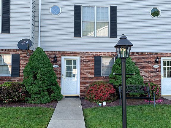 2nd image of 202 Thistle Dr