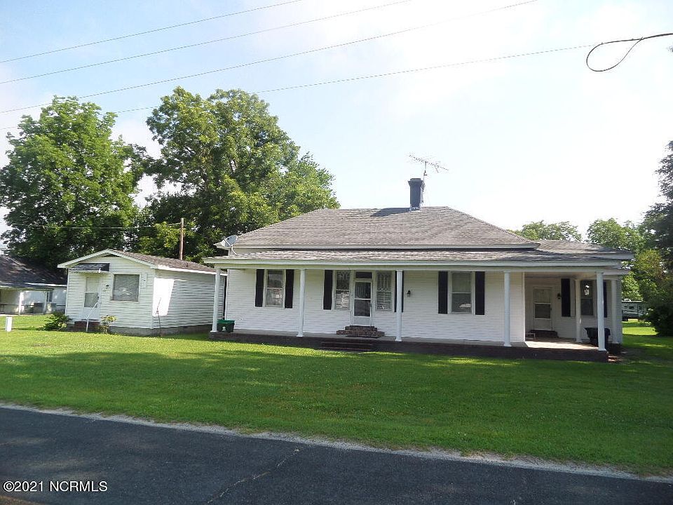 1st image of 105 E Wilson Street