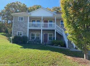 1905 Tabor Village Dr #A, Blacksburg, VA 24060