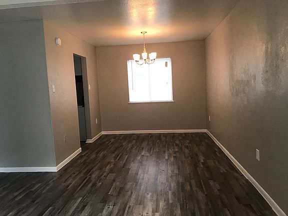 2nd image of 1800 Primrose Dr #124D