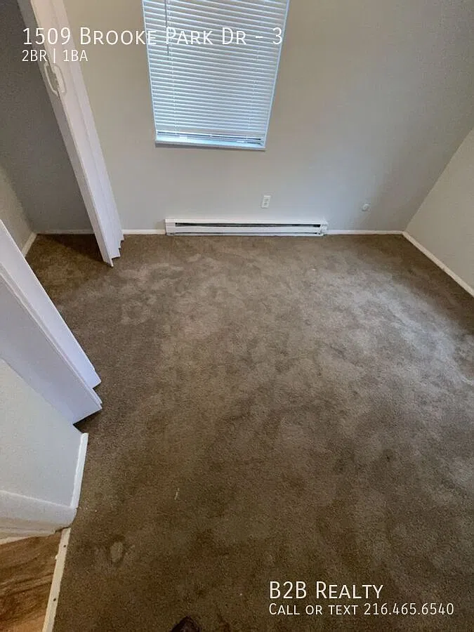 1509 Brooke Park Dr — Photo 3