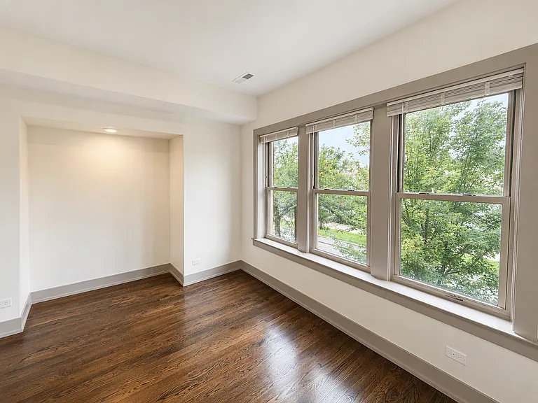1904 W Pratt Blvd #3B — Photo 13