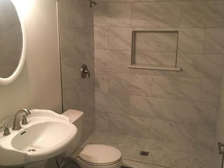 111 Pleasant Dr — Photo 7