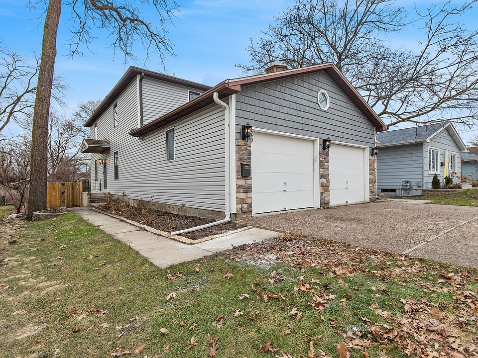 149 Burton St Grayslake IL 60030 Zillow