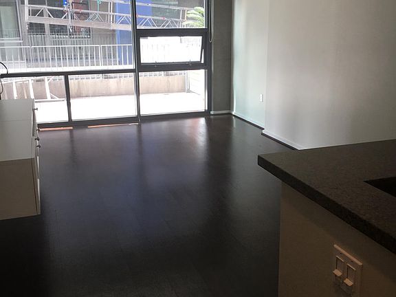 4th image of 350 11th Ave