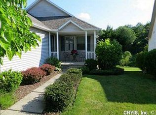 5431 Pebble Beach Dr, Camillus, NY 13031
