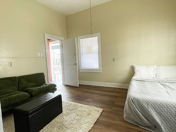 3rd image of 1704 Avenue L #6
