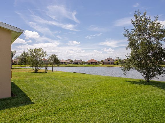 4th image of 3557 Hollisten Cir
