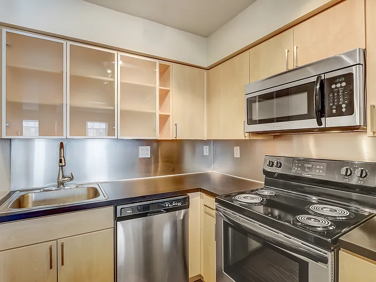 Kitchen at Willow Shores Apartments