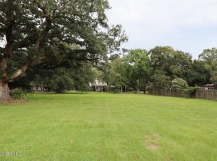 734 Market St #14, Pascagoula, MS 39567