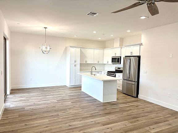 3rd image of 358 S Halcyon Rd