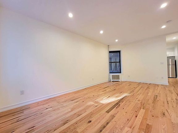 2nd image of 111 E 7th St #2R