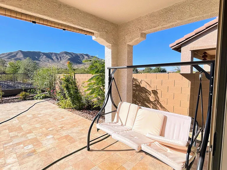 1547 W Corral Rd — Photo 3