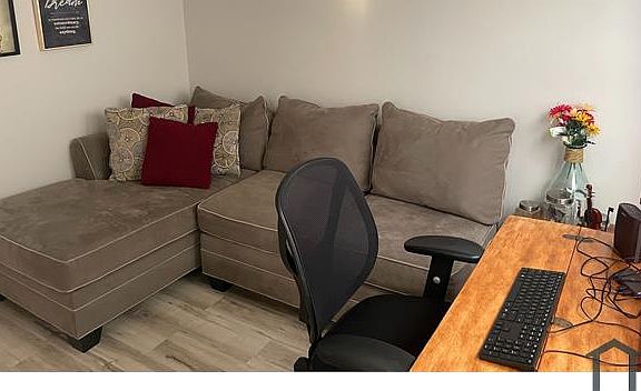 5th image of 163 Flora Dr