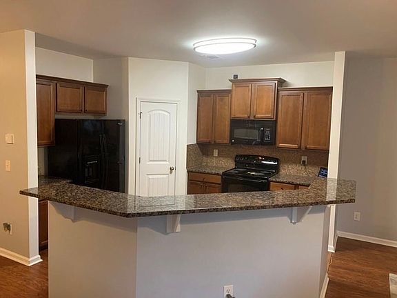 3rd image of 805 Pleasant Hill Rd #162