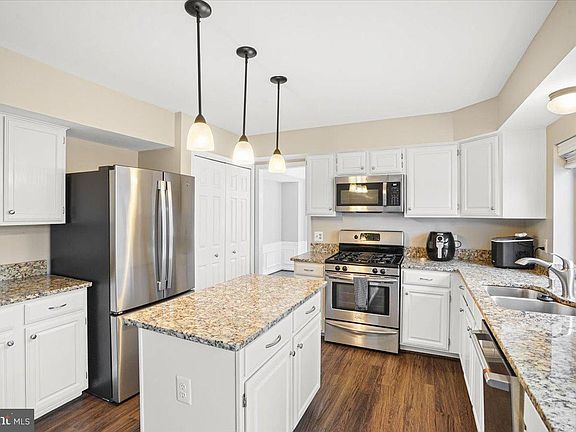5th image of 2824 Cleeve Hill Ct