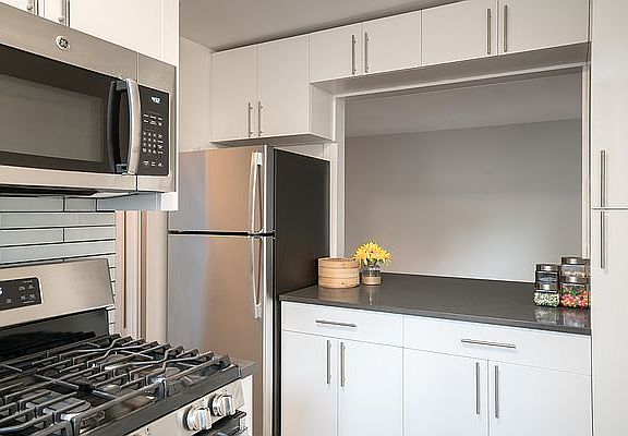 3rd image of 85 4th Ave APT 4MM