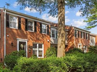 5540 Beaconsfield Ct, Burke, VA 22015