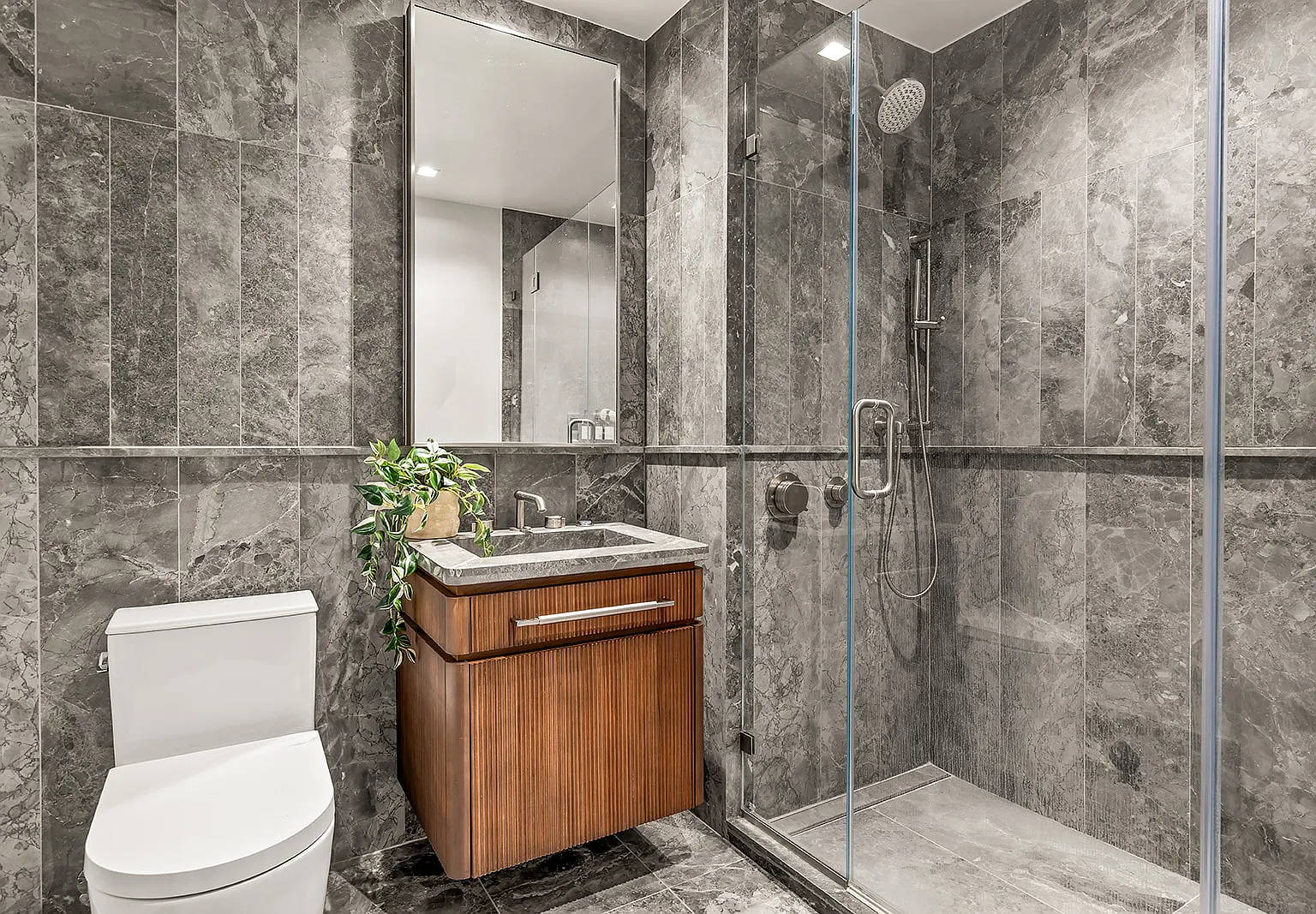 208 Delancey Street — Photo 4
