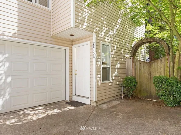 2815 NE 115th St #A, Seattle, WA 98125