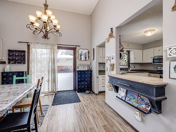 4th image of 2879 Bartelmy Ln N