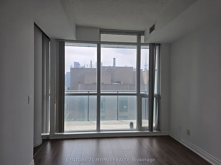 770 Bay St #Penthouse 507 — Photo 9