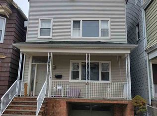 24 W 15th St, Bayonne, NJ 07002