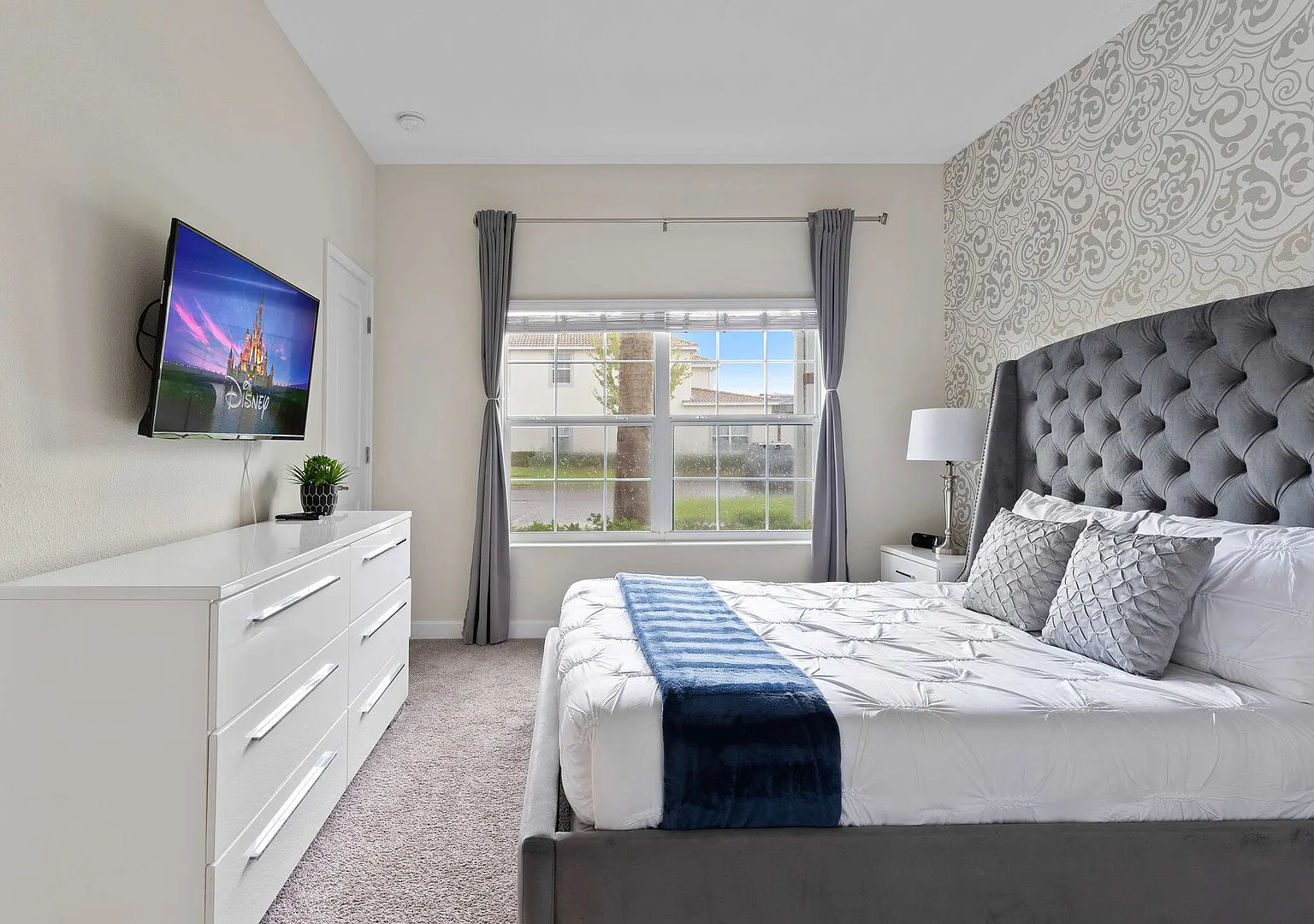 Themed Mickey Bedroom 4BR up to 8 People — Photo 4