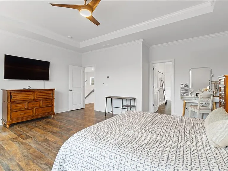 409 Carmichael Cir — Photo 50