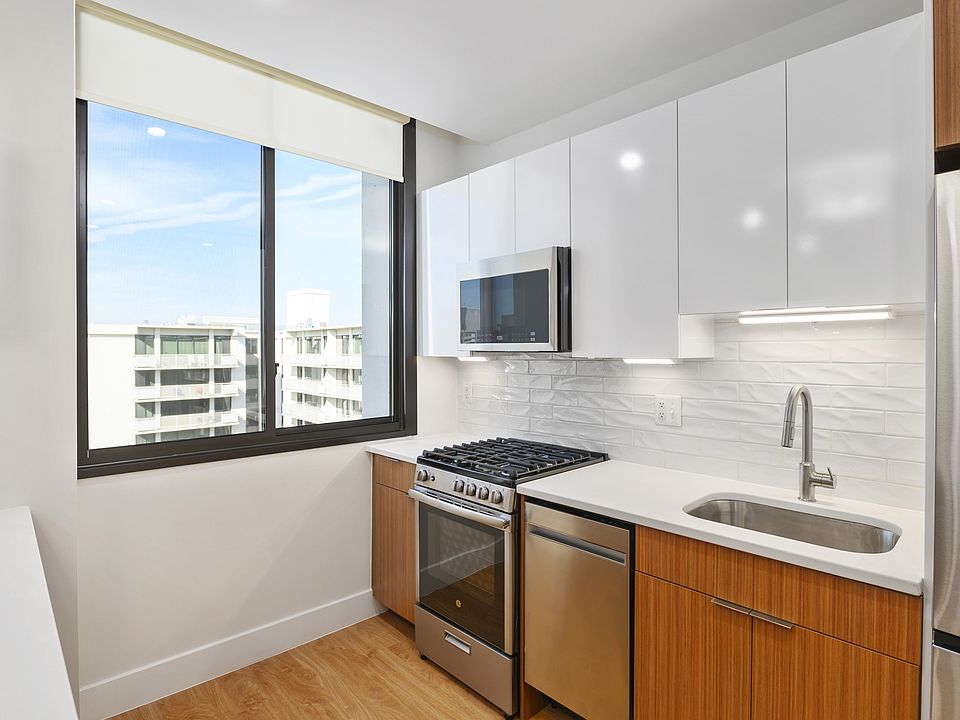 Studio Apartment with Murphy Bed