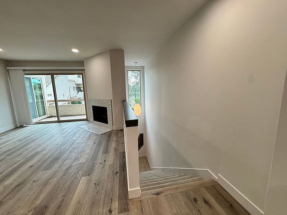 4th image of 6110 Calle Mariselda Unit 102