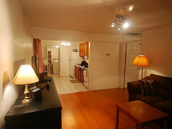 4th image of 20963 White Oak Ln