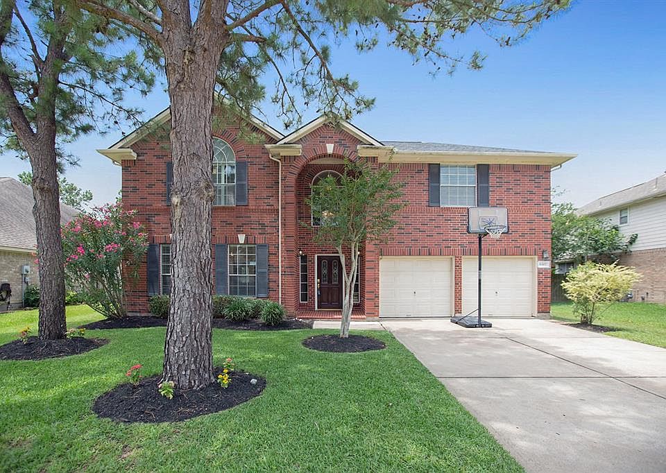 Welcome to 8307 Summer Reef Drive