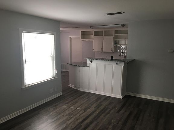 3rd image of 8528 Sussex Ct