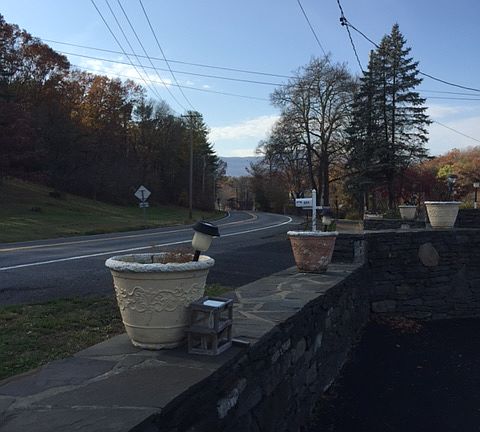 3rd image of 674 Route 212