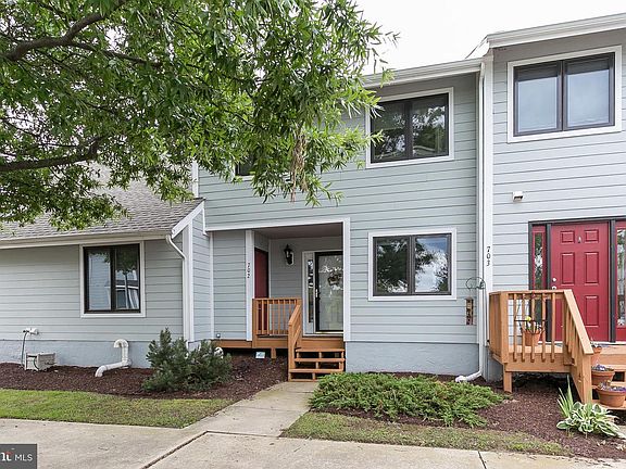 2nd image of 702 Marion Quimby Dr