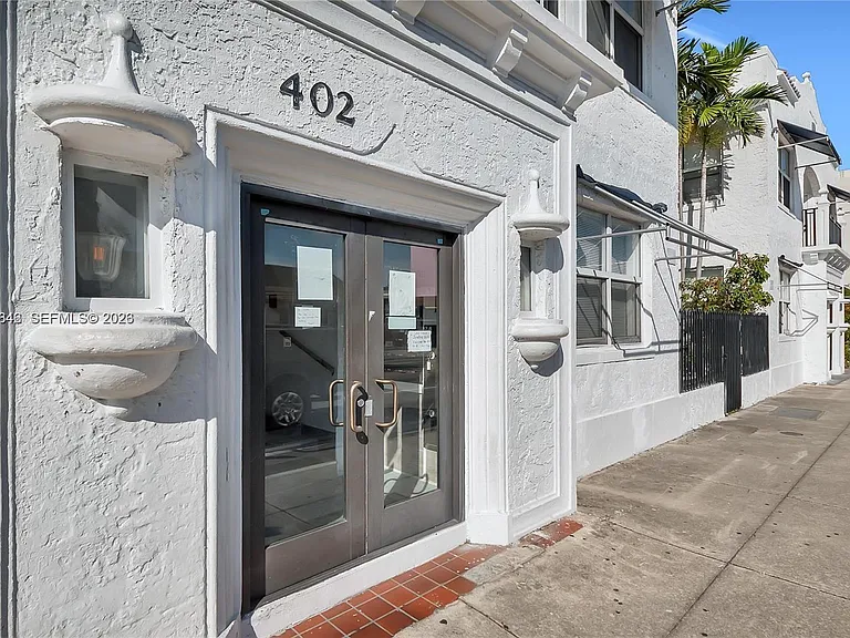 402 NW 12th Ave #104 — Photo 8