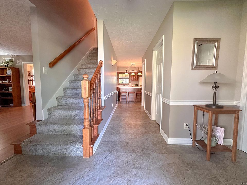 404 Greenland Ln, Yorktown, IN 47396 | Zillow