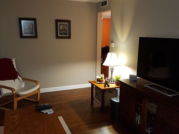 3rd image of 244 Oelkers St