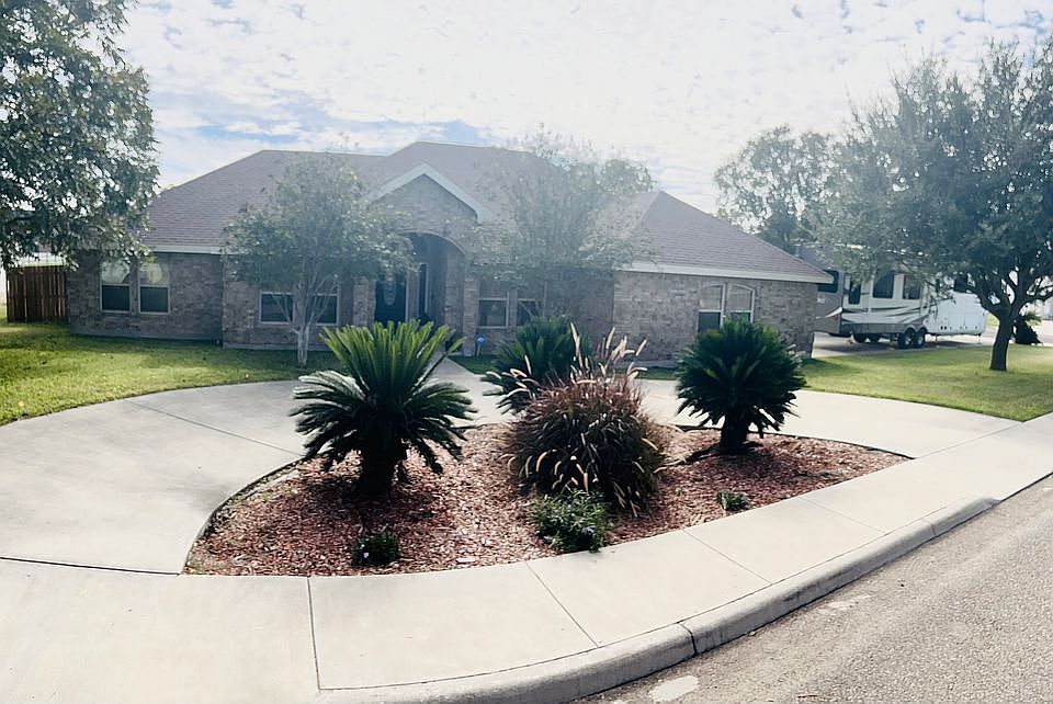 1st image of 114 Lizette Cir