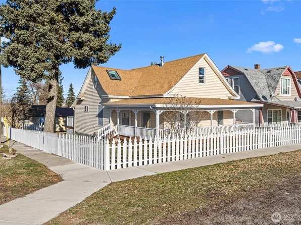 150 S Birch, Reardan, WA 99029