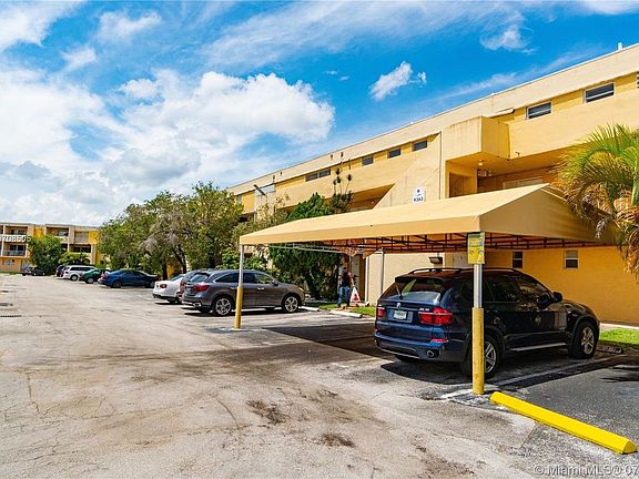 2nd image of 9363 Fontainebleau Blvd APT H206