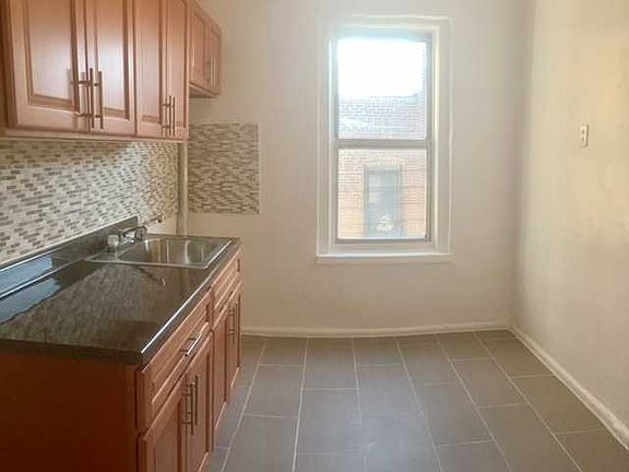 4th image of 1475 Taylor Ave APT 20