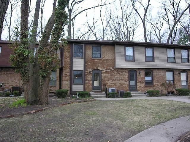 1st image of 2571 Chatham Woods Dr SE