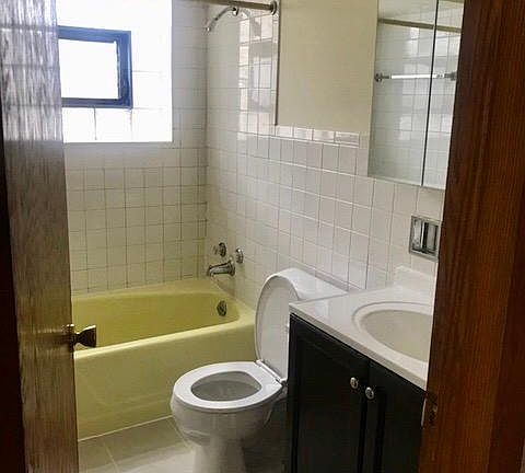 3rd image of 2312 N Harlem Ave #2E