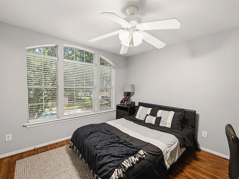 3711 Hill Family Ln — Photo 20