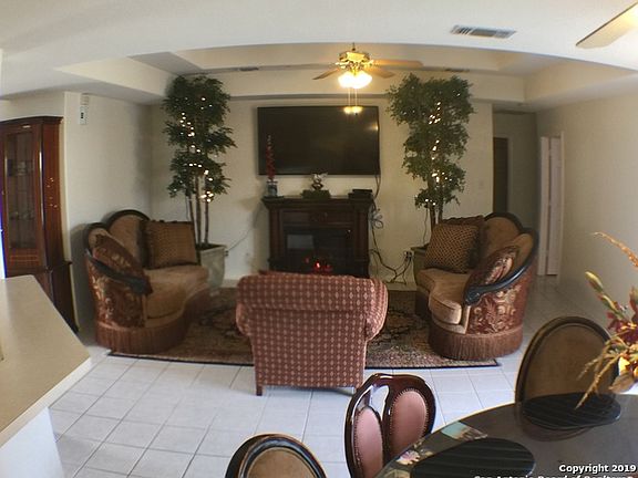 5th image of 235 Margo St